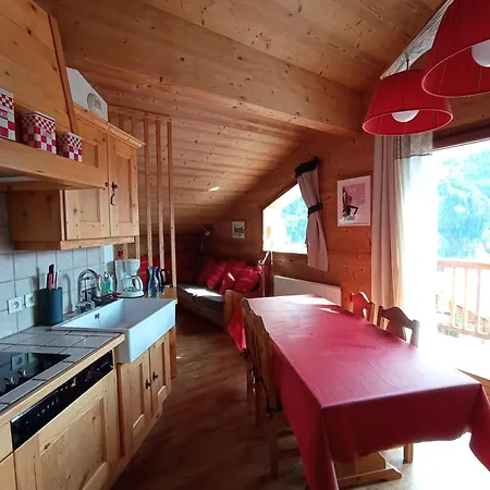 40 m2 au pied des pistes les saisies hauteluce savoie 4 à 6 personnes Extérieur photo