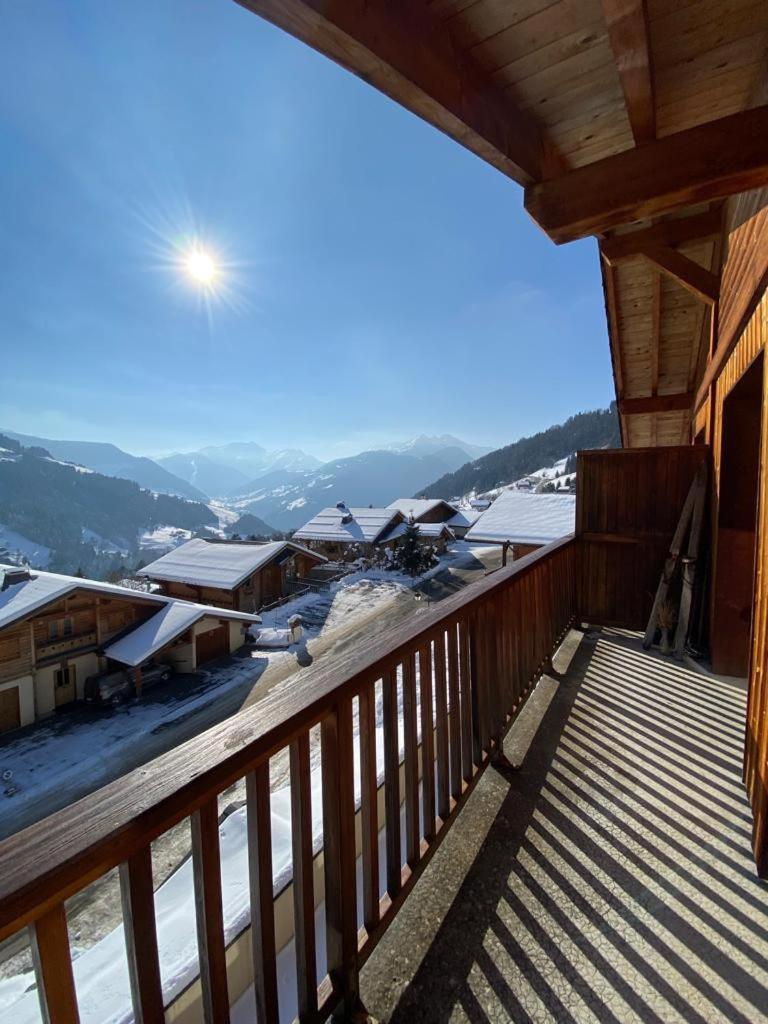Apartment Duplex Chalet: Les Saisies Piste-side Retreat